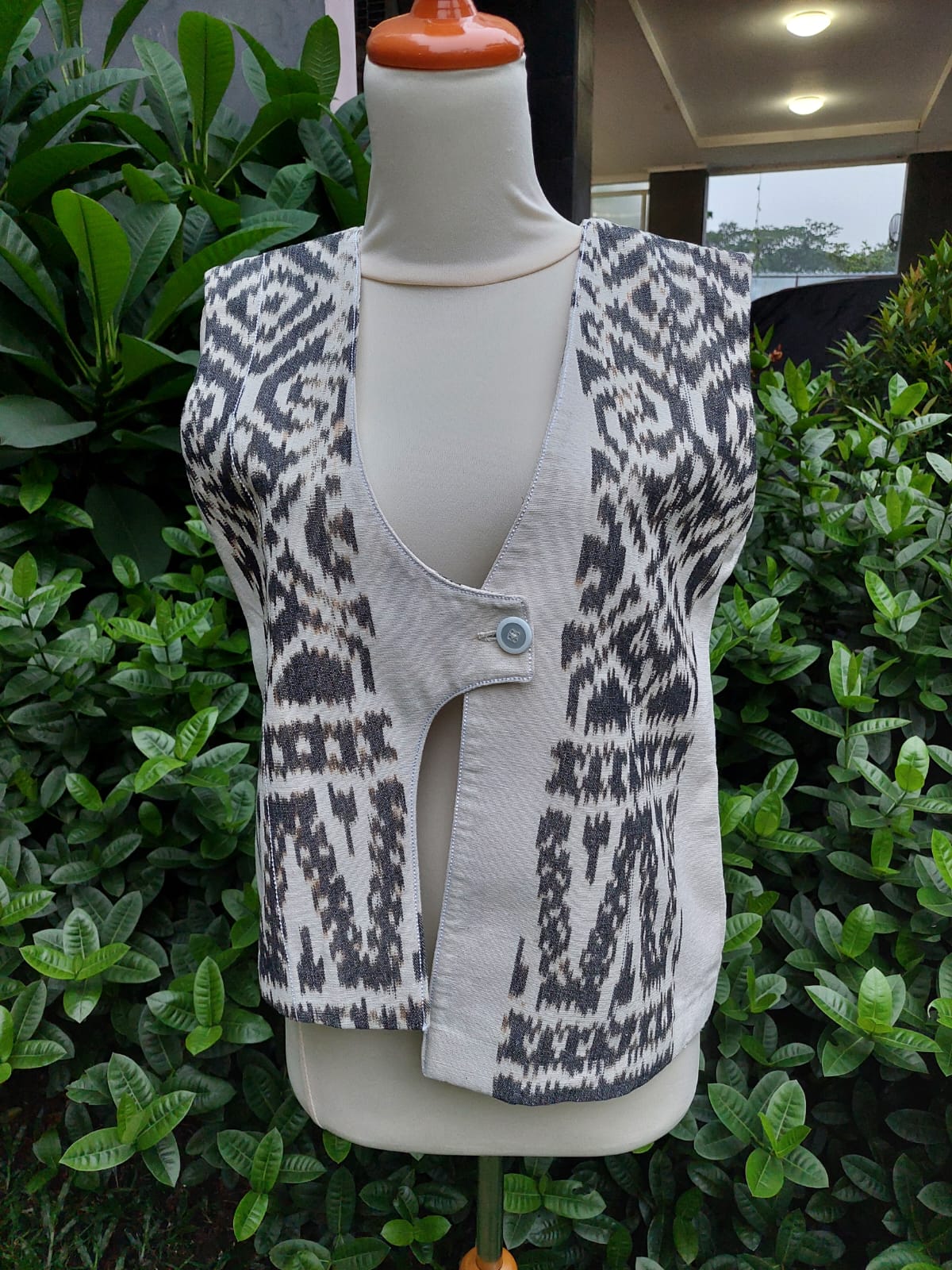 Women's Ikat Woven Ethnic Vest